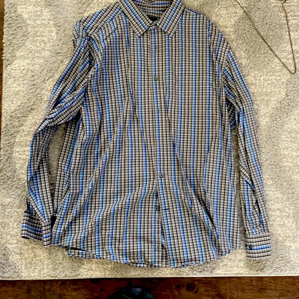 Kennith Robert’s Platinum Dress shirt. Size XL. Like New